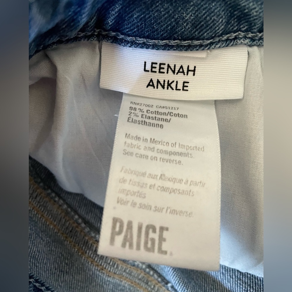 PAIGE Leenah Ankle Jeans in Classic Blue Wide Leg Raw Hem Excellent Shape Size32 - Picture 2 of 11